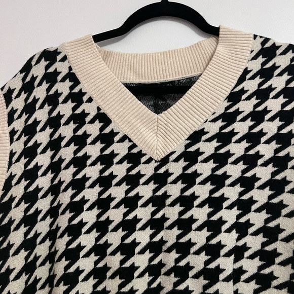 Zaful short sleeve sweater - Picture 3 of 5